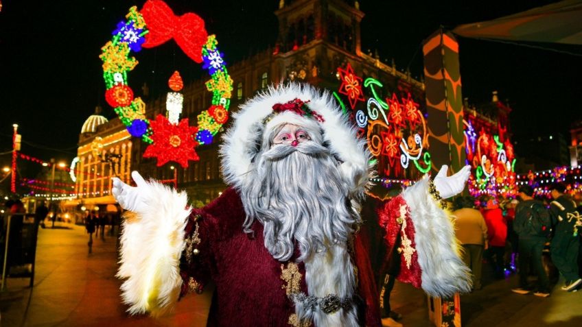 Así se ve el Zócalo tras el encendido del alumbrado navideño en la CDMX | FOTOS