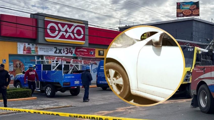 Automovilista pierde el control y mete el carro a un Oxxo al tratar de estacionarse | VIDEO