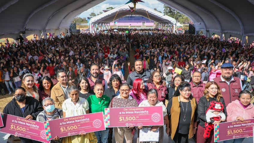 Aleida Alavez realiza segunda entrega del apoyo Iztapalapa a tu Mesa Navideña