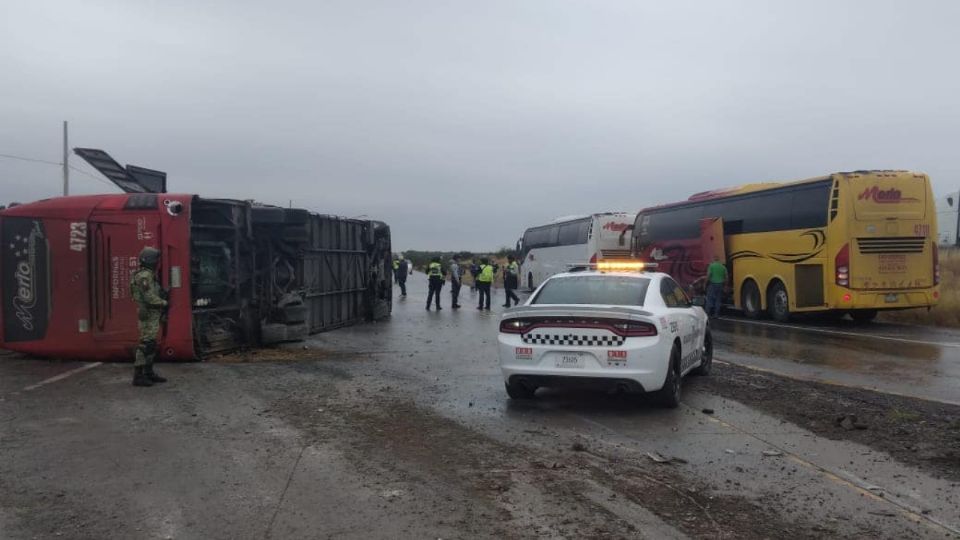 El vehículo quedó volcado poco antes de un tramo en mantenimiento.