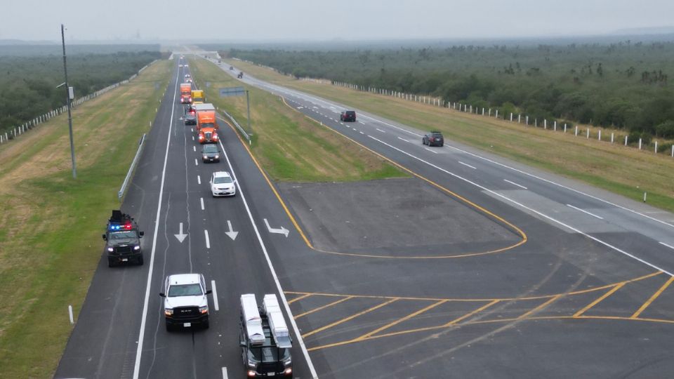 Participan 300 elementos de la Nueva Fuerza Civil en los diferentes puntos de carreteras y autopistas de Nuevo León.