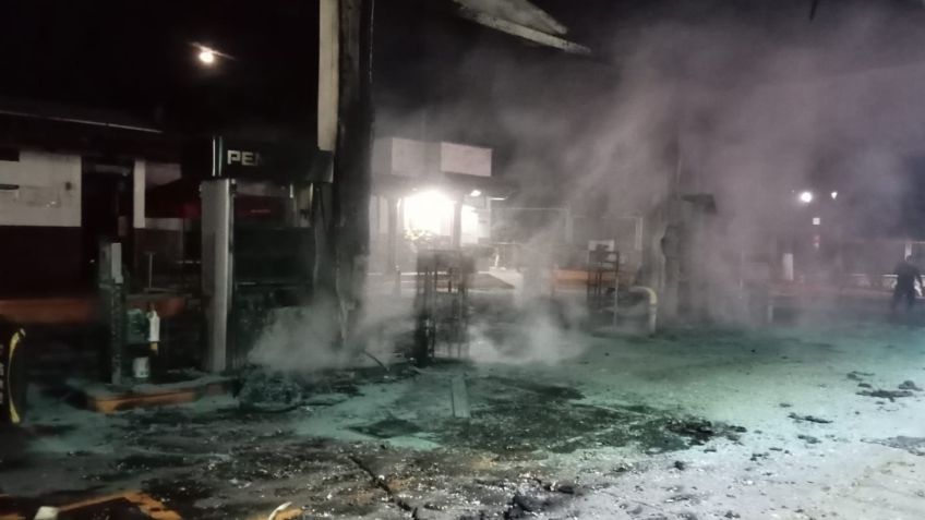 Hombres armados incendian gasolinera y detonan armas de fuego en Cuitzeo, Michoacán