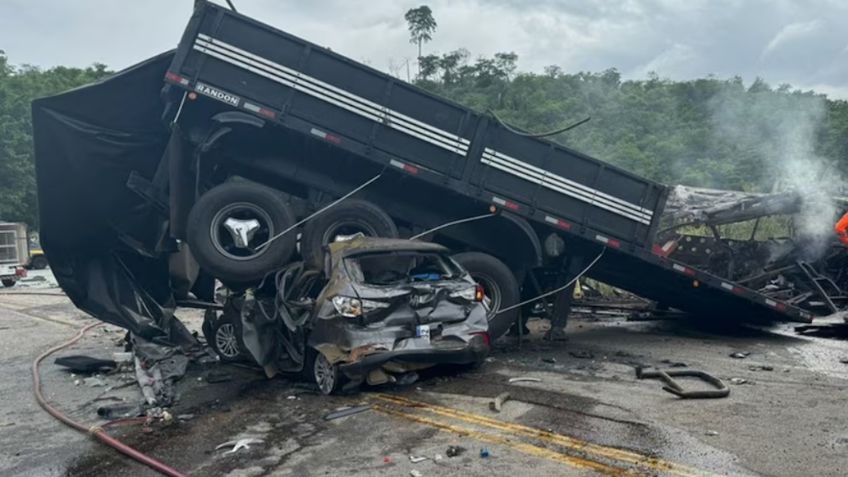 Tragedia en Brasil: fuerte accidente de autobús termina en incendio, 38 personas mueren calcinadas