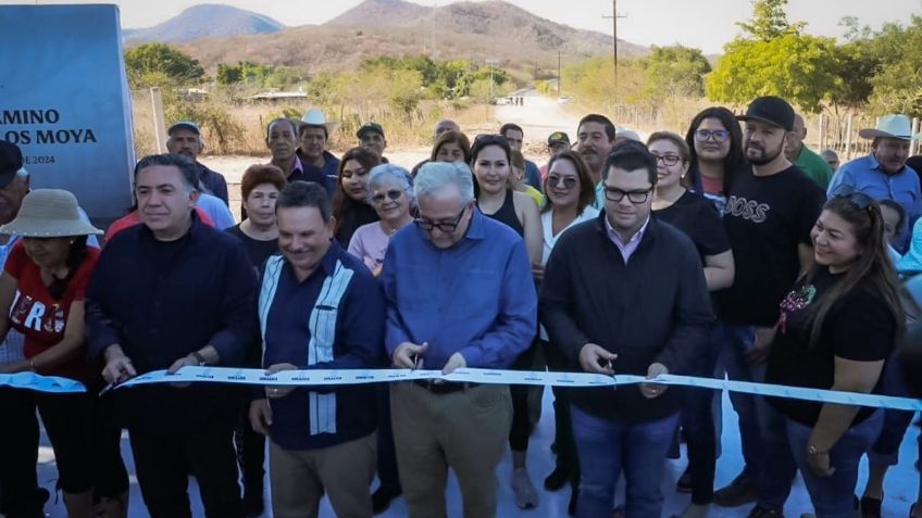 Rocha Moya inaugura carretera de El Limón a El Zapote de los Moya, en Mocorito