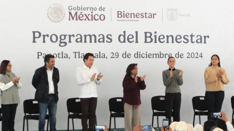 Durante el evento público se escucharon los mensajes de la gobernadora Lorena Cuéllar Cisneros; del director general de Conagua, Efraín Morales López; y de la secretaría del Bienestar, Ariadna Montiel.