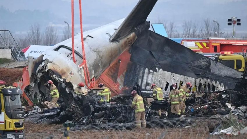 Una advertencia por aves y una llamada de auxilio: Los ÚLTIMOS MINUTOS del avión en Corea del Sur que dejó 179 muertos