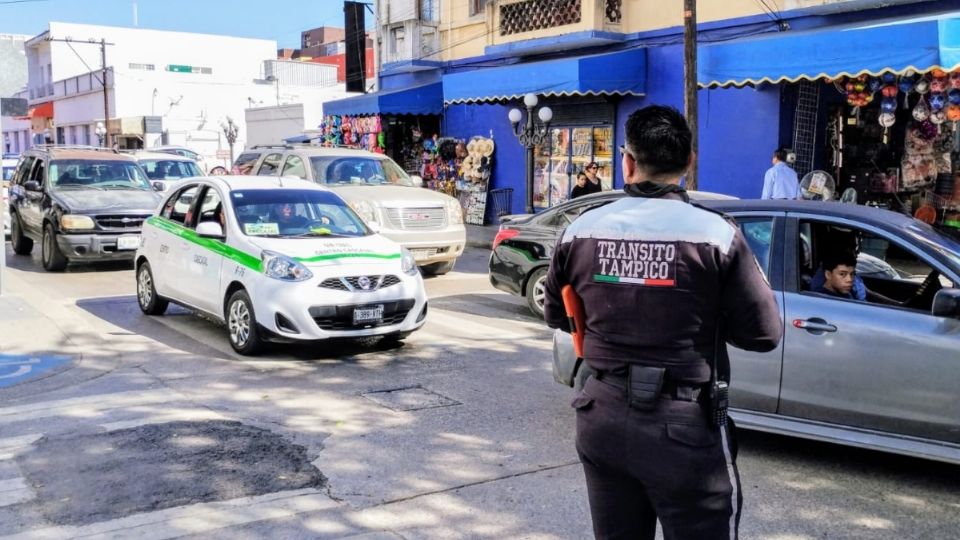 La policía de Tránsito de Tampico se encarga de vigilar la zona para promover una buena movilidad en la entidad