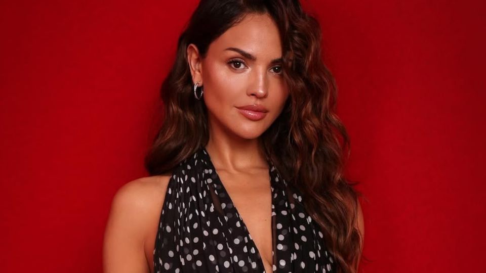 Eiza González destaca en la moda por su estilo.