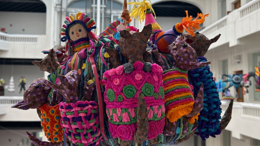 Piñatas hablan de nuestros días