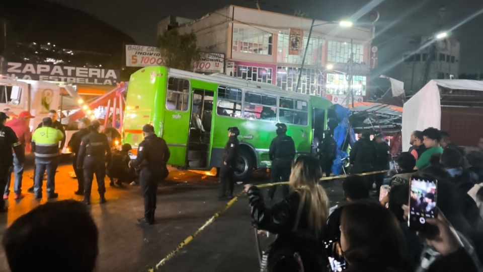 Las personas heridas fueron trasladadas a hospitales para recibir la atención correspondiente.