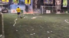 Estalla pirotecnia durante juego de futbol en León, hay seis lesionados | VIDEO