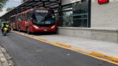 Metrobús arrolla a peatón en estación Coltongo de Línea 3