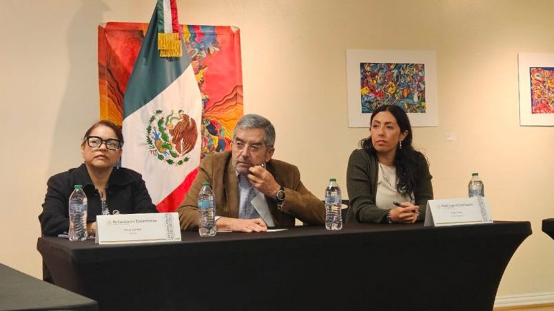 Refrenda canciller respaldo y apoyo del Gobierno de México a connacionales en Estados Unidos