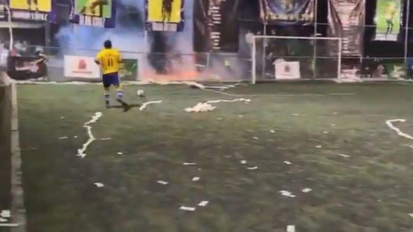 Estalla pirotecnia durante juego de futbol en León, hay seis lesionados | VIDEO