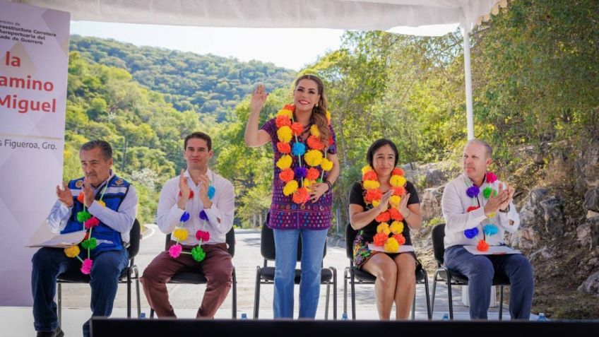 Evelyn Salgado entrega rehabilitación de carretera en Paso Morelos e inaugura la Unidad de Salud IMSS Bienestar de Ozomatlán, en Huitzuco