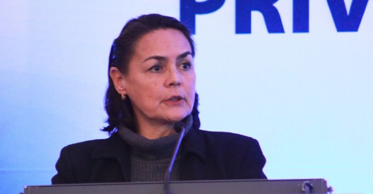 La directora de la Facultad de Medicina de la UNAM, Dra. Ana Carolina Sepúlveda Vildosola, presente en el evento de premiación a los hospitales destacados de 2024