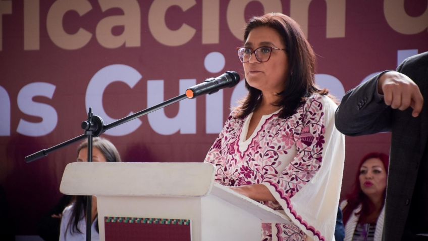 Aleida Alavez entrega certificación a primera generación de personas cuidadoras de Iztapalapa