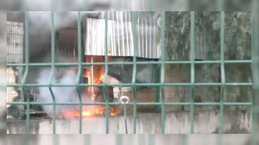 Combaten incendio en una bodega de PET de la Gustavo A. Madero