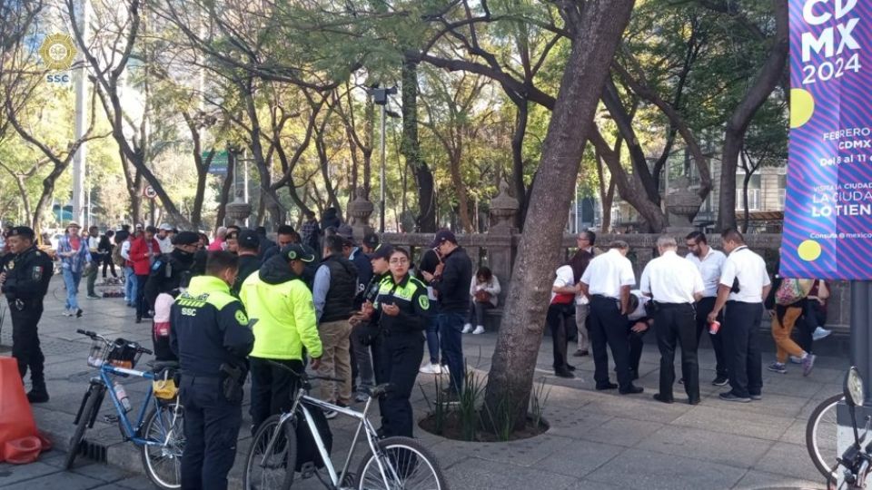 Marchan en Reforma