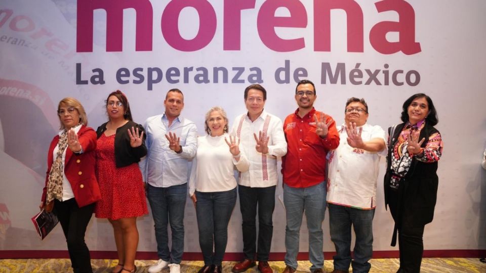 En el marco de su participación en la contienda electoral, Rodríguez destacó la importancia del libro del presidente AMLO, donde agradece a los jóvenes por su apoyo