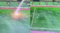 En segundos, rayo mata a jugador en pleno partido de fútbol: VIDEO