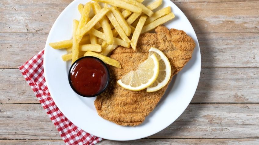 El trucazo para evitar que el aceite de cocina se queme al freír milanesas, sólo necesitas un cascarón de huevo