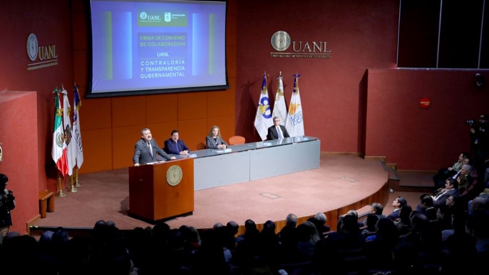 El Rector de la UANL enfatizó la importancia de establecer un convenio con la Contraloría y Transparencia Gubernamental del Estado y detalló las características de la colaboración