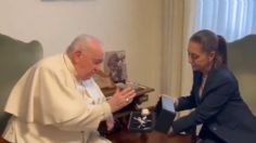 Claudia Sheinbaum trae regalo a mexicanos desde el Vaticano