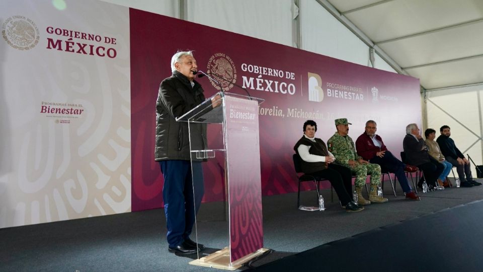 AMLO llega a Michoacán para atender sus necesidades