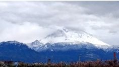 Las impactantes imágenes del Popocatépetl cubierto de nieve tras bajas temperaturas