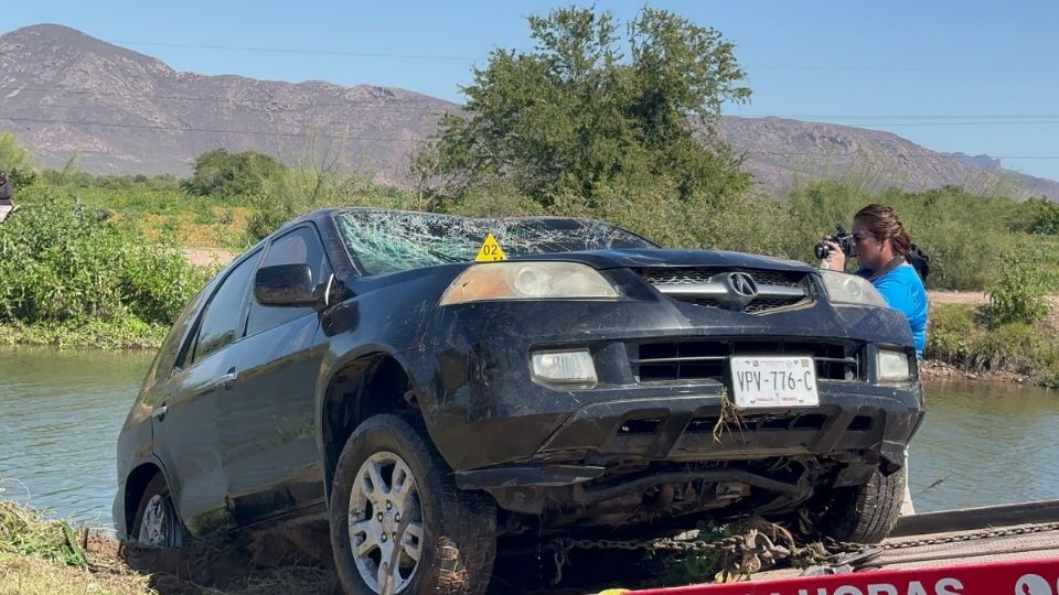 La camioneta de las jóvenes fue encontrada en un canal hidráulico de la entidad.