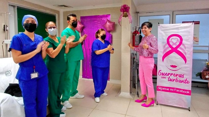 María Teresa celebra la victoria sobre el cáncer de mama en el HGR No. 6 de Ciudad Madero