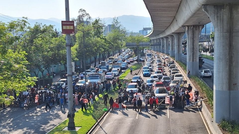 Tanto los carriles centrales como laterales se ven afectados hasta el momento.