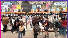 Desfile literario en la Feria Internacional del Libro de Minería