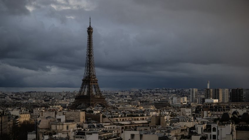 Termina la huelga en la torre Eiffel, reabrirá este domingo