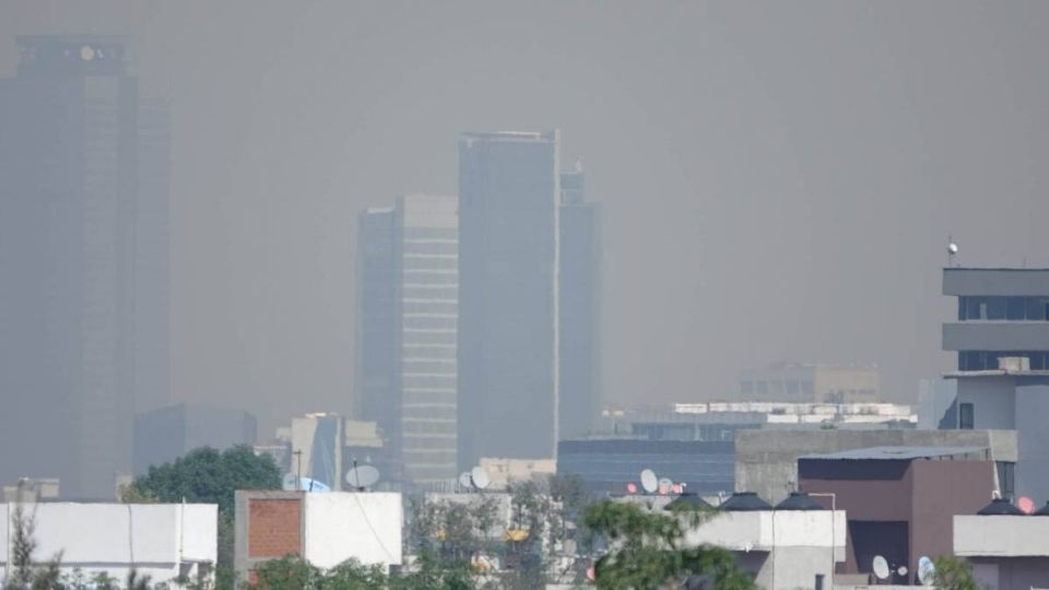 Debido a la mala calidad del aire, se recomienda a la población no realizar actividades al exterior.