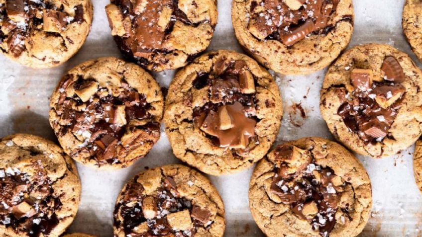 La receta original para preparar galletas doble chocolate, son como las que venden en Costco