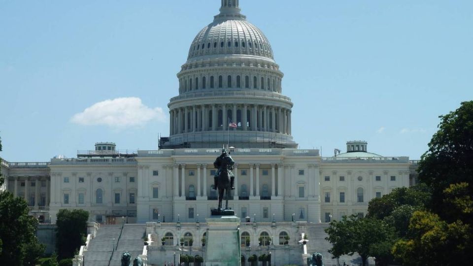 Senadores republicanos buscan que el Congreso apruebe la Ley para usar la fuerza letal contra los narcos mexicanos.