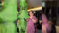 Reaparece la botarga de dinosaurio de Xóchitl Gálvez previo al arranque de campañas