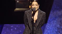 EN FOTOS: Natalia Lafourcade derrocha elegancia con traje sastre tweed en los Grammy 2024