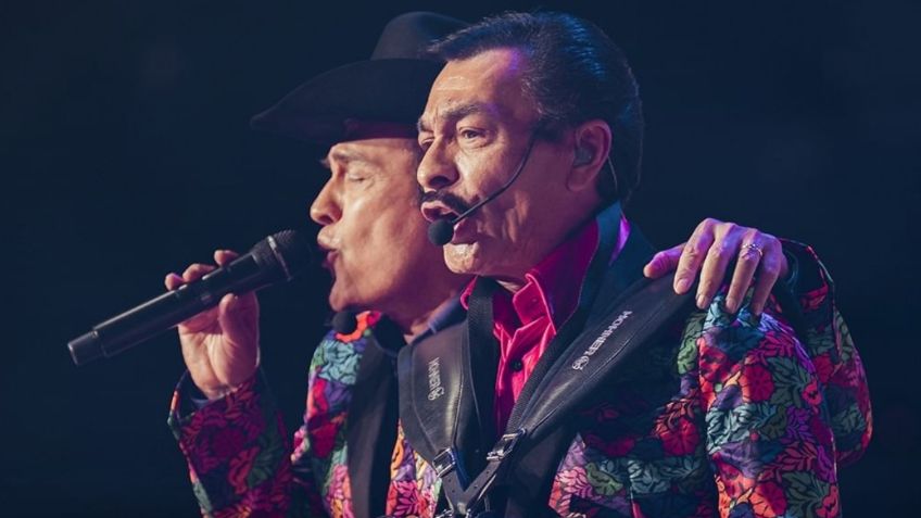 Los Tigres del Norte recuerdan el humilde camión en el que viajaban por todo América antes de ser famosos ¡El tigremóvil”