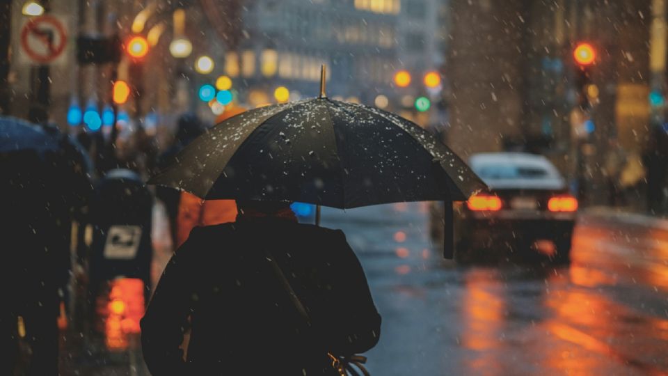 La lluvia seguirá marcando la tendencia para esta fecha.