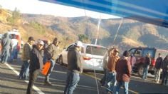 Pobladores de Coatlanes liberan autopista Oaxaca-Puerto Escondido, ceden el paso a los transportistas