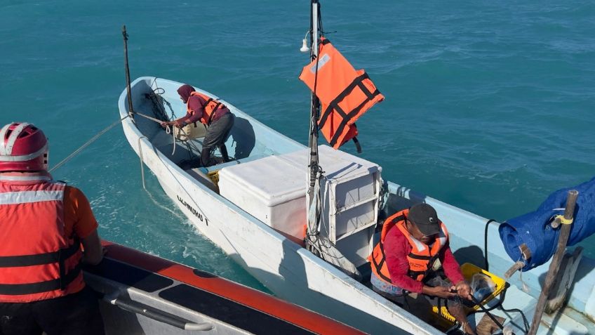 Dos pescadores fueron rescatados en Yucatán cuatro días después de naufragar