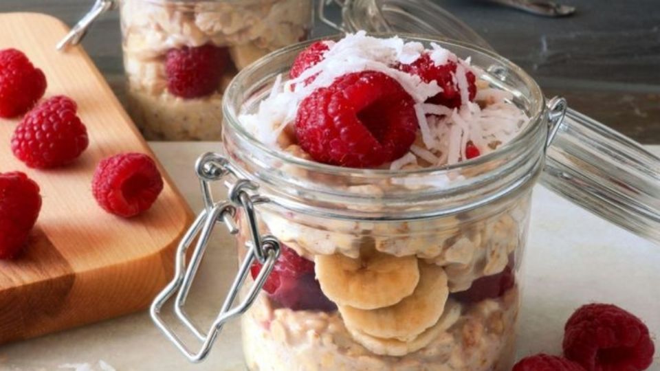 Una vez que tienes listos tus preparados de avena, dejarlos tapados toda la noche en el refrigerador