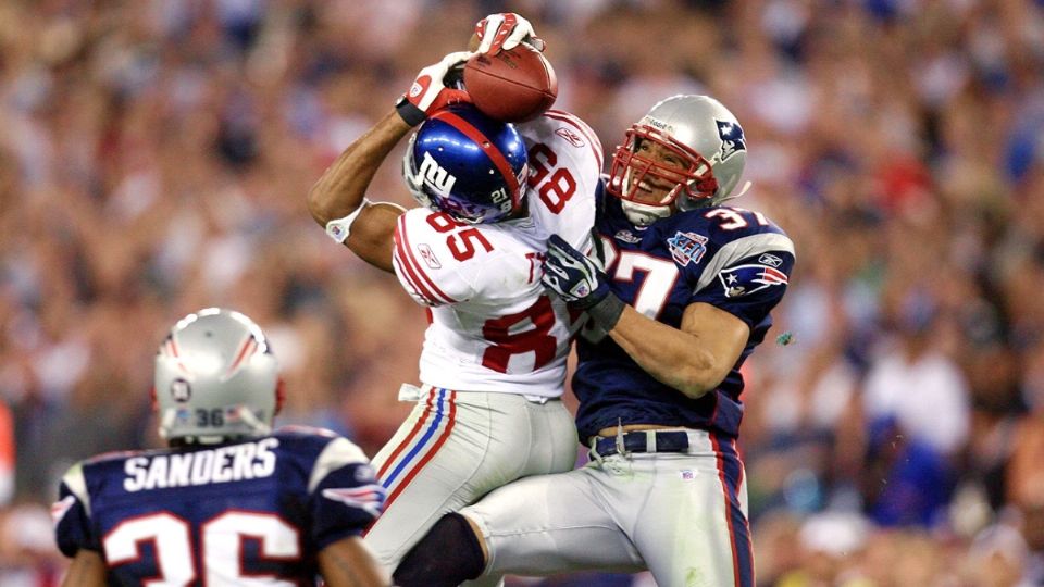 El famoso 'Helmet Catch' de David Tyree en el Super Bowl XLII, jugada que impidió que Tom Brady consiguiera una temporada perfecta