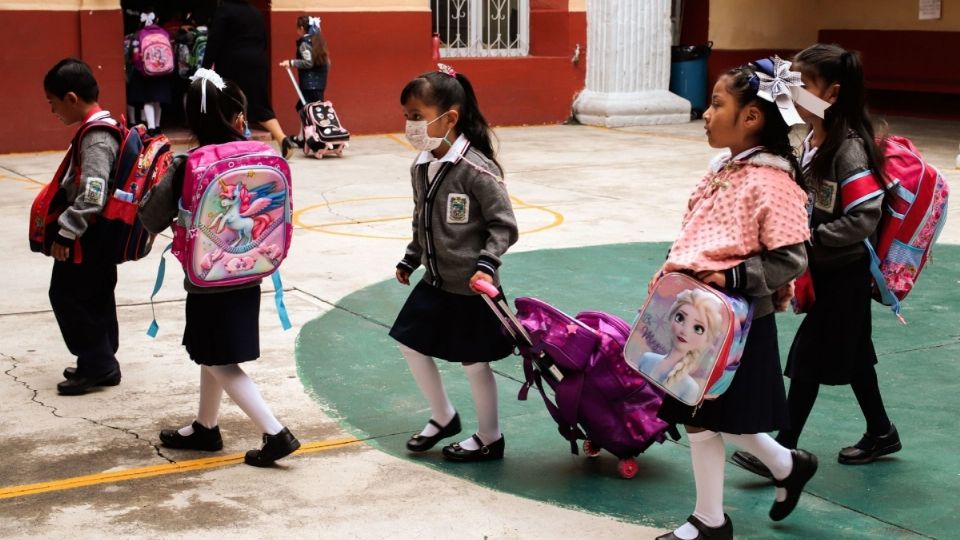 El próximo fin de semana largo de la SEP solo aplicará para los estudiantes.