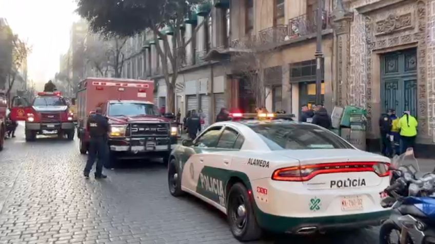 Flamazo desata incendio en el Sanborns de los Azulejos; hay una persona herida