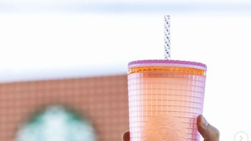 Starbucks lanza nuevo vaso coleccionable de edición limitada, ¡y viene con bebida de regalo!