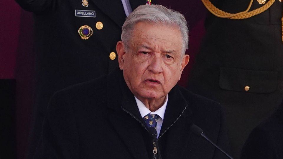 López Obrador fustigó que el embajador Pascual cuestionó la capacidad de la Sedena